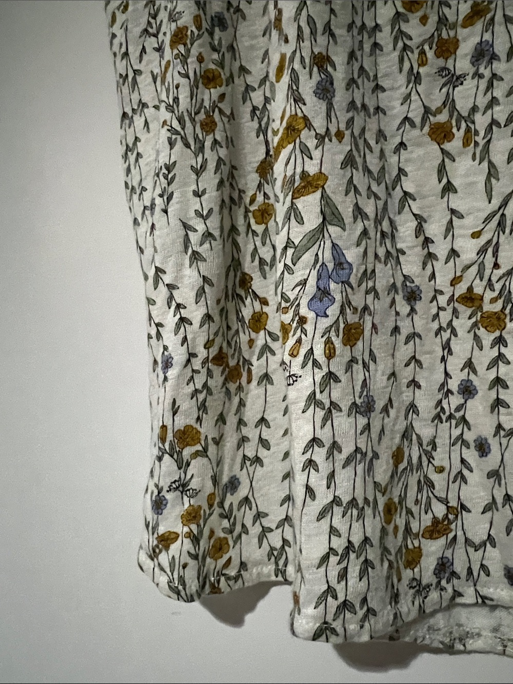 Rachel Zoe Beige Linen Floral V-Neck Short Sleeve Tee Size 1X - Picture 5 of 6